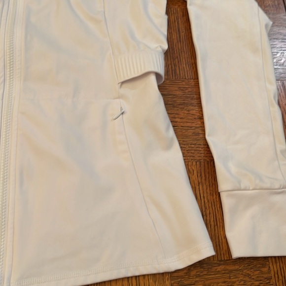 Fabletics Trinity performance jacket Medium - Picture 3 of 8